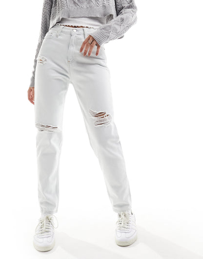 Calvin Klein Jeans mom jeans in light wash