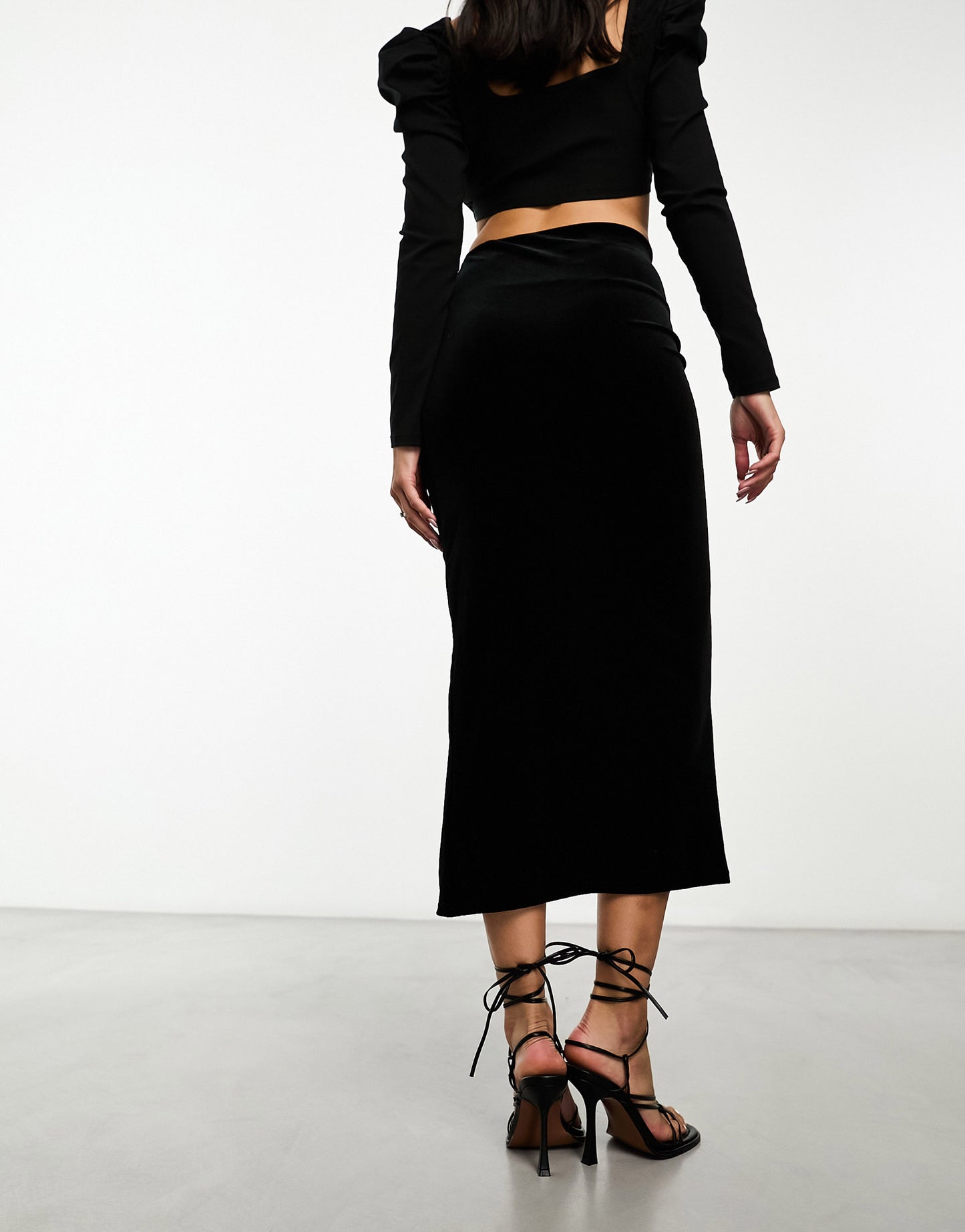 New Look velvet ruched side split midi skirt in black