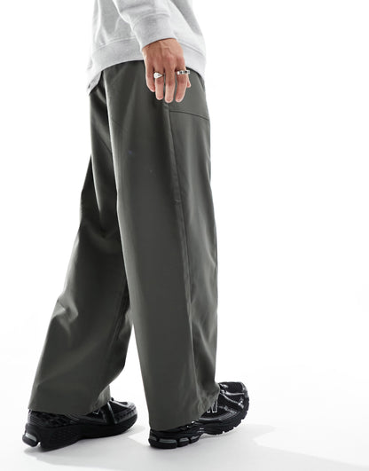 Bershka straight leg tailored trouser in olive